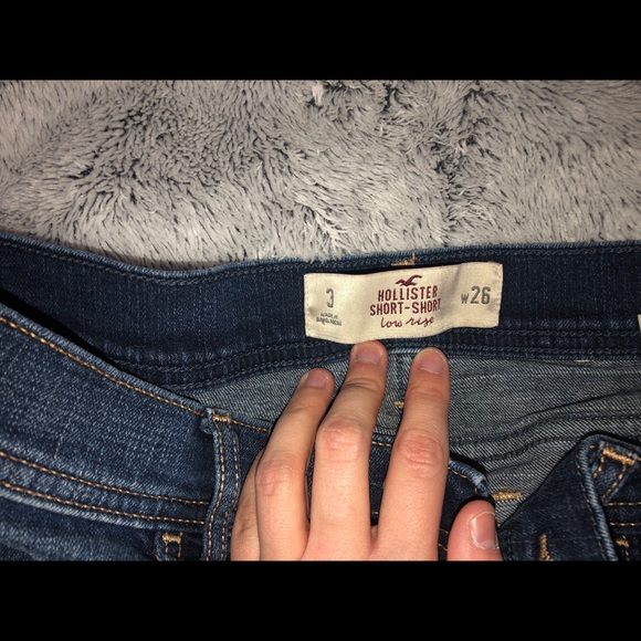 Hollister short shorts size 3 for sale - Picture 2 of 3